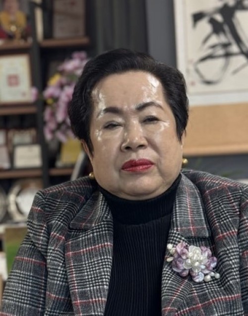 이희자